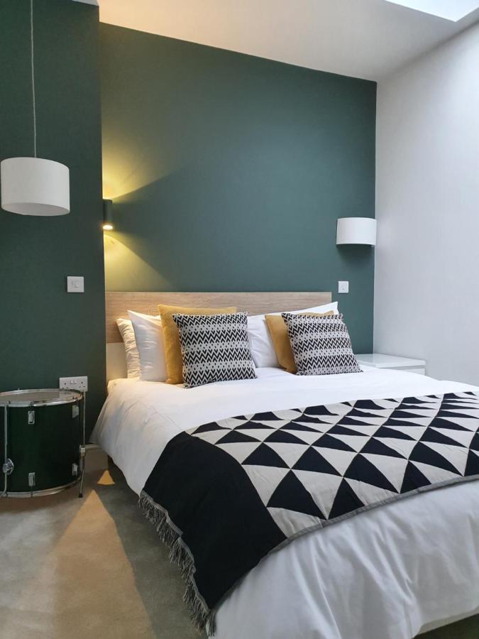 The Taylor Suite - Stunning 2-Ensuite Beds, Cathedral View Roof Garden Truro Exterior foto