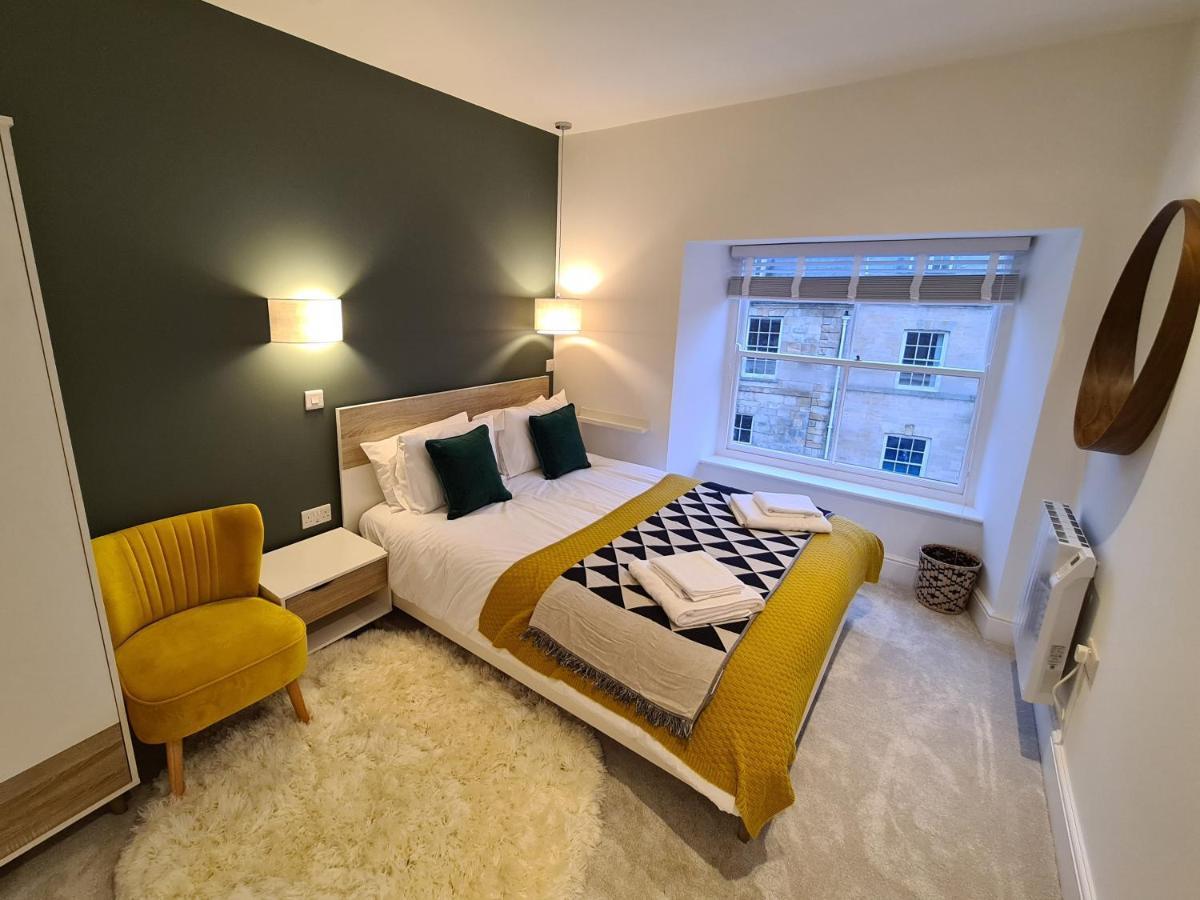 The Taylor Suite - Stunning 2-Ensuite Beds, Cathedral View Roof Garden Truro Exterior foto